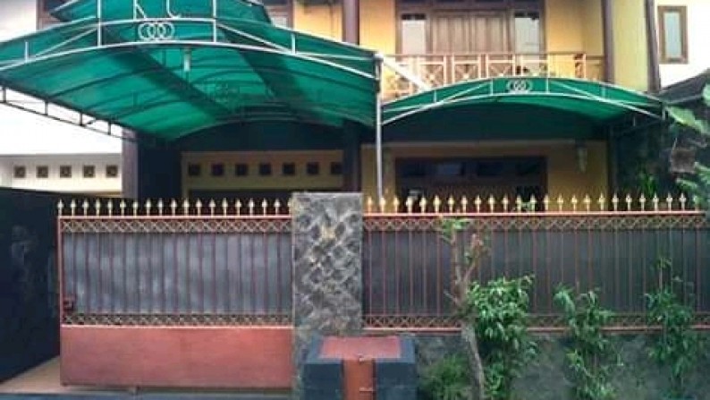 Rumah Siap Huni, Nyaman dan Lokasi Strategis @Cirendeu