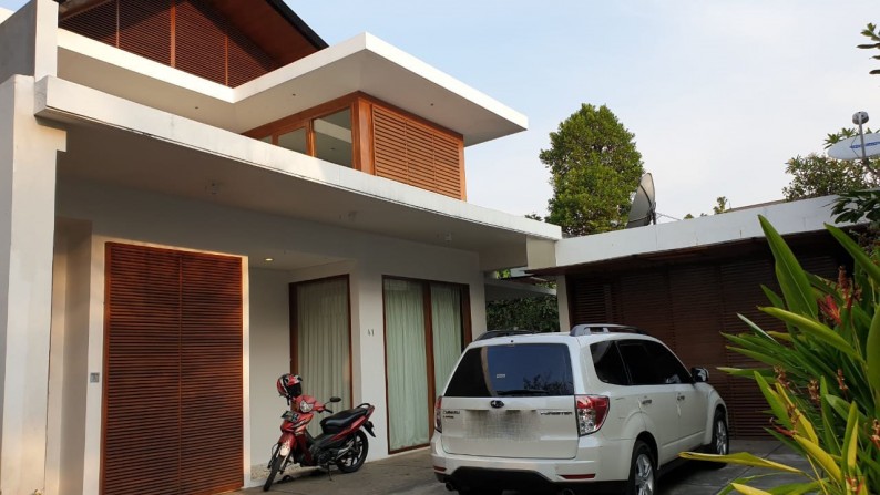 Dijual Rumah Bagus Di Jl Bungur, Kemang Jakarta Selatan