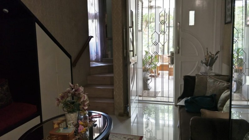 Rumah Siap Huni, Interior dan Exterior Elegan, Hunian Nyaman @Puri Mediteran, Bintaro