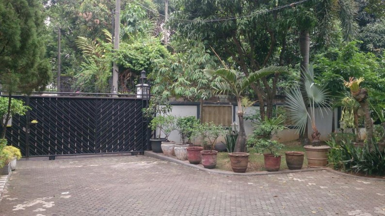 Dijual Rumah Bagus Di Jl Beo, Bumi Bintaro Permai, Jakarta Selatan