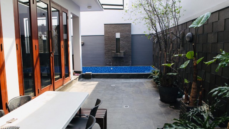 Disewakan rumah belakang citos furnished 3 lantai Jakarta Selatan