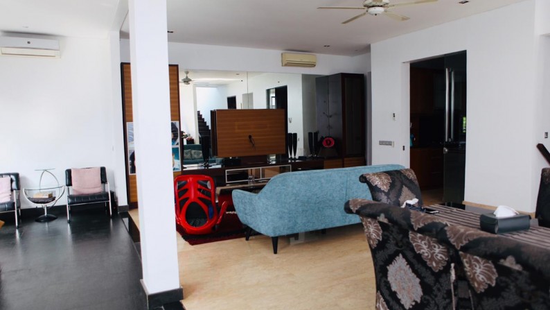 Disewakan rumah belakang citos furnished 3 lantai Jakarta Selatan