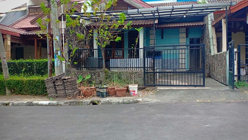 Rumah Apik Asri Dan Nyaman Di Komplek Elite Pesona Khahyangan Depok