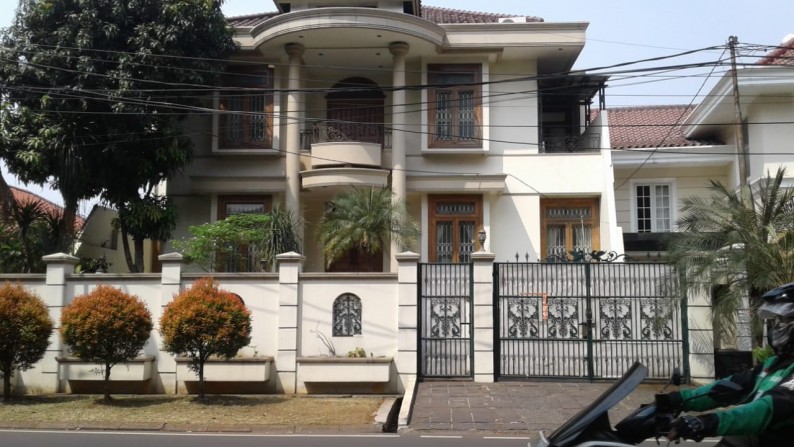 Rumah Cantik Pondok Indah