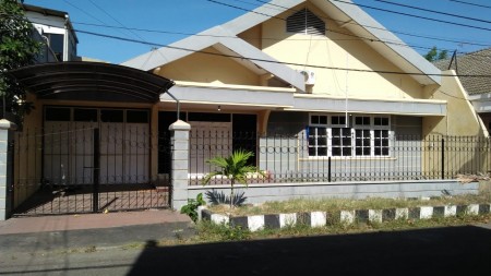 Rumah Dharma husada surabaya dekat unair