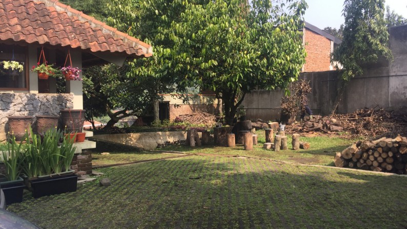  JUAL  Rumah Etnik di  Ciumbuleuit Bandung  Utara
