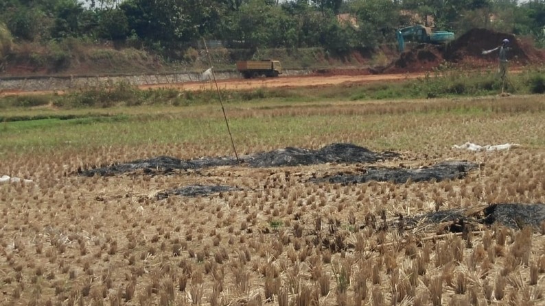 Dijual Lahan kosong, berbatasan dengan Palm 3 setu, cocok utk perumahan