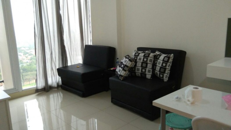 02 BEDROOM APARTMENT BARU SEMI FURNISHED DI PUSAT BSD HANYA 900 JUTA SAJA