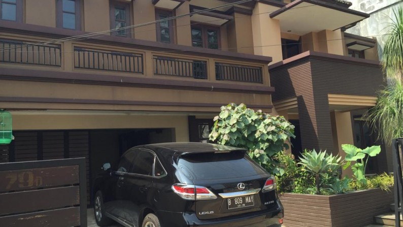 Dijual Rumah Bagus Di Kemang Raya, Jakarta Selatan