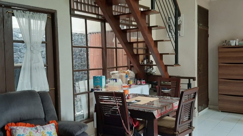 Rumah Minimalis, Hunian Nyaman dan Asri @Mertilang, Bintaro