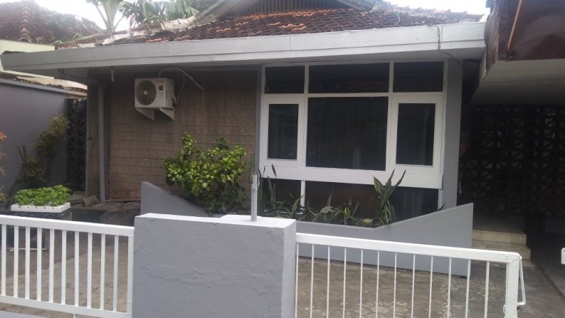 Rumah berlahan cukup luas di dalam kota Yogyakarta