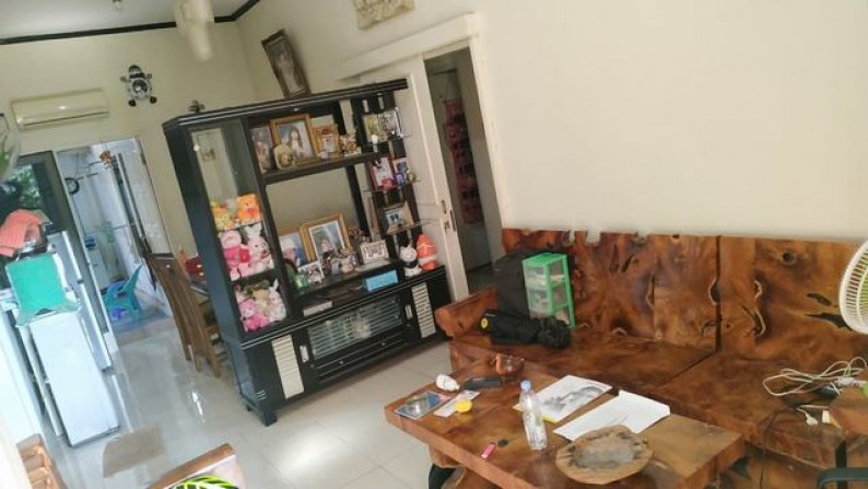 Dijual rumah harga miring,lokasi strategis di Villa Melati Mas Serpong Tangerang Banten.