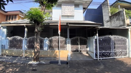 Rumah siap huni di Bintaro Jaya 9