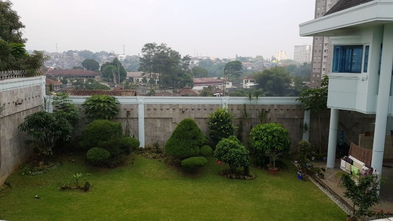 Hunian Mewah di Jalan Ciumbuleuit Bandung