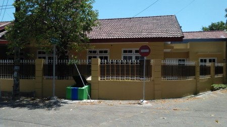 Rumah Taman Pondok Indah Surabaya