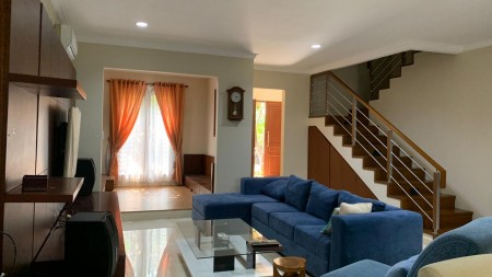 Disewa Rumah Cantik Asri Dalam Townhouse Pejaten Raya