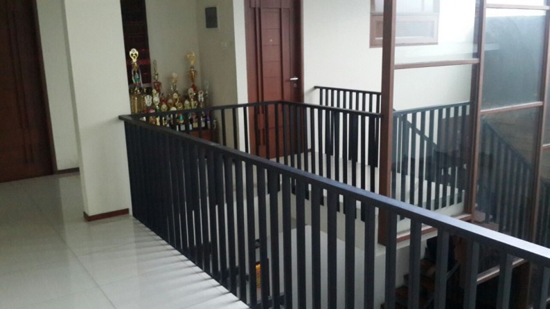 Rumah Siap Huni, Hunian Nyaman, dan Strategis @Bintaro