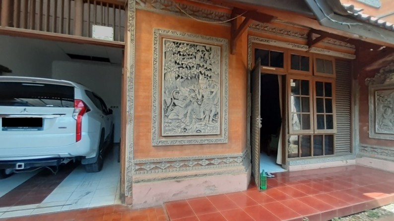 Rumah Uniq Gaya Bali di Kawasan Bintaro luas 367m Harga 2,8M nego, MURAAH!!!