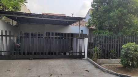 Rumah Standard 1,5 Lantai ,masih layak huni, Harga Nego di Kayu Putih Jakarta Timur