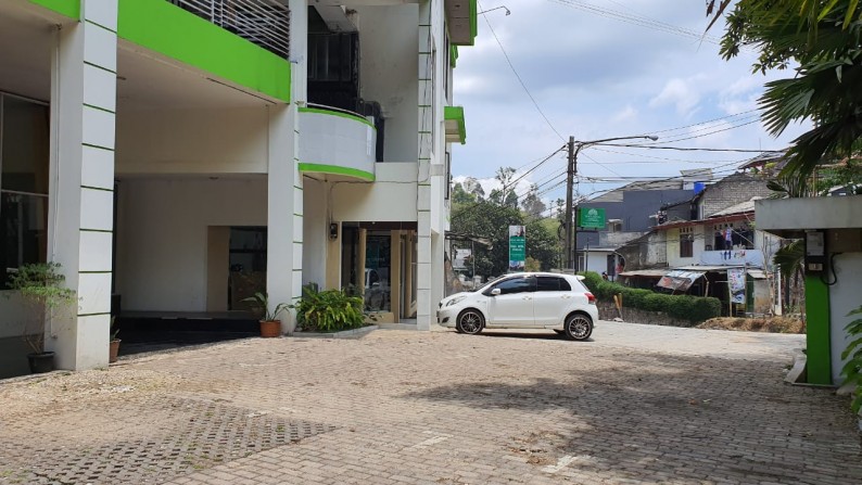 Dijual Hotel Bintang 2 Lokasi Strategis di Mainroad Lembang Bandung