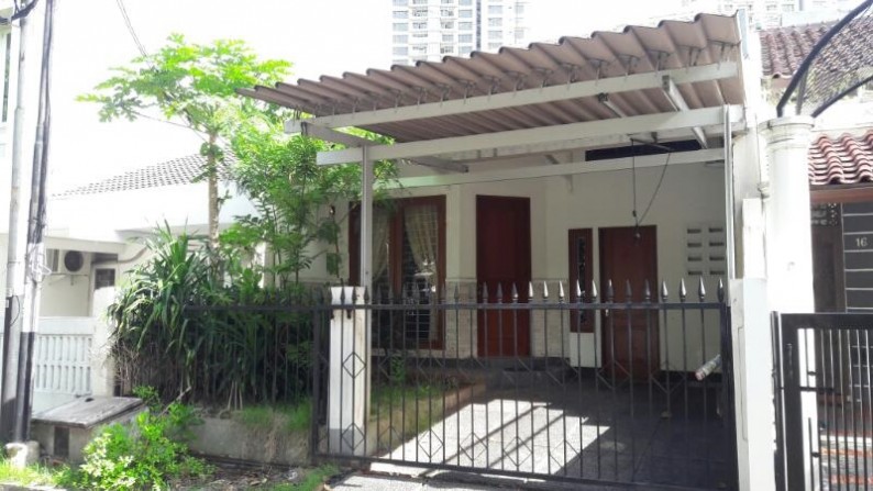 Rumah Bagus, Siap huni, Lokasi Strategis (Expat Friendly)