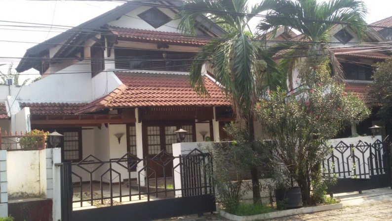 RUMAH CANTIK DAN ASRI DI BINTARO JAYA 3