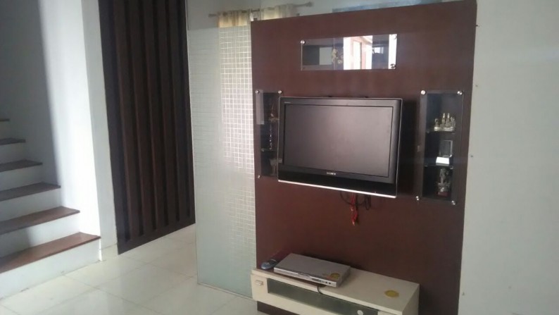 Rumah dlm cluster Emerald di Bintaro Jaya sektor 9