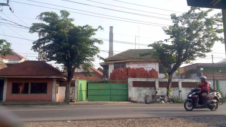 Jual Pabrik/Gudang, Lokasi Strategis Nol Jalan Raya, Tanah Ngantong, Sertifikat Hak Milik