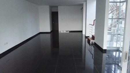 Dijual Town House di Pondok Indah