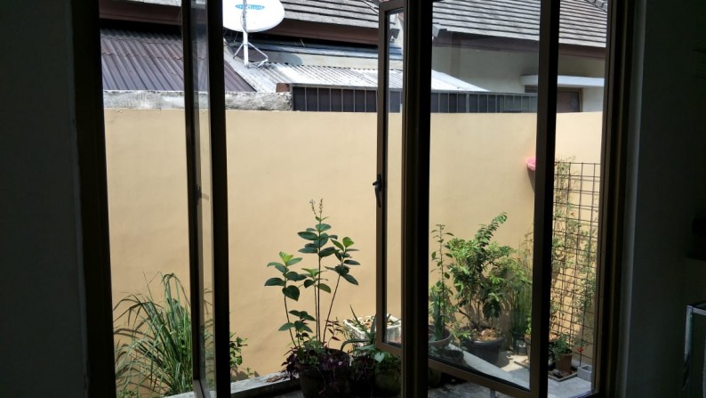 Rumah Nyaman di cluster @Emerald Garden, Bintaro Jaya