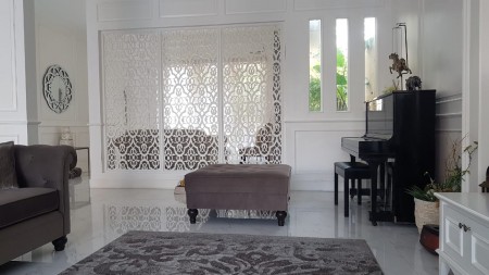 Rumah Mewah Siap Huni, Hunian Nyaman dan Asri @Kebayoran Garden, Bintaro