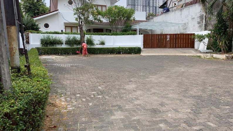 Rumah Siap Huni, Hunian Nyaman dan Asri @Bintaro