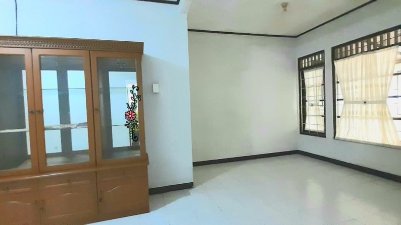 Rumah siap huni 1Lantai di Sektor V Bintaro luas 120m, harga 2M nego