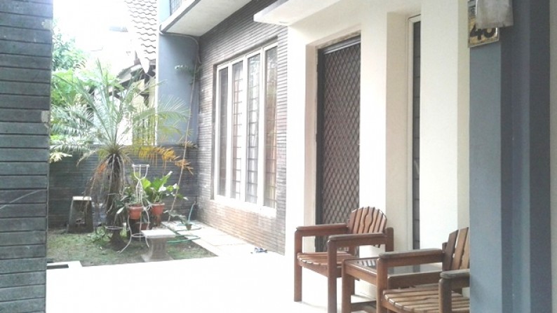 Jual Cepat Rumah Bintaro Jaya 2Lt luas 120m Harga 2,1M nego,