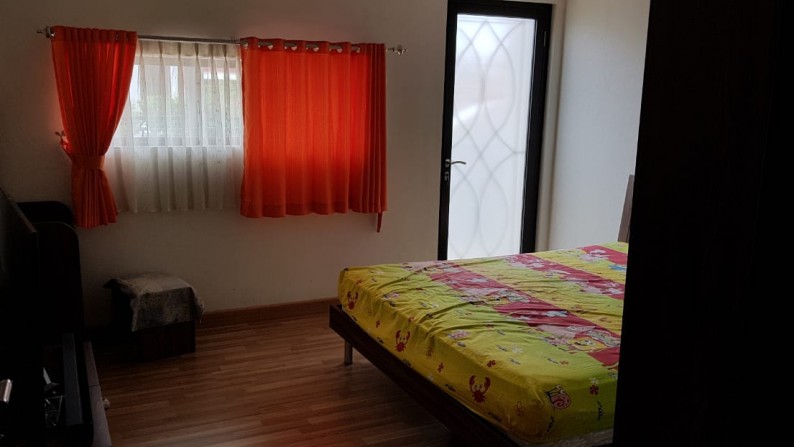 Rumah Di JL. Palem golf cluster madrid palem semi karawaci Tangerang