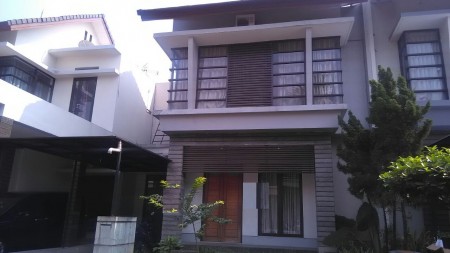 Rumah dlm cluster Emerald di Bintaro Jaya sektor 9