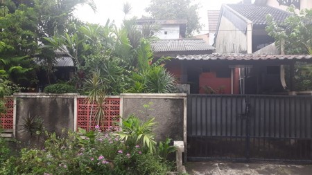 Rumah untuk kost2an depan STAN, Pondok Jaya