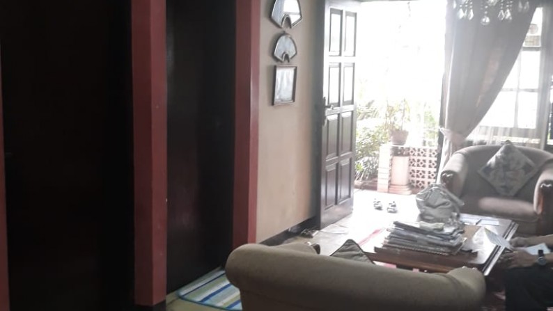 Rumah untuk kost2an depan STAN, Pondok Jaya