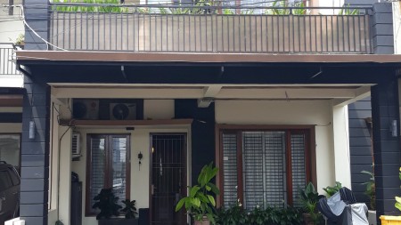 Rumah dekat sektor 7 Bintaro Jaya