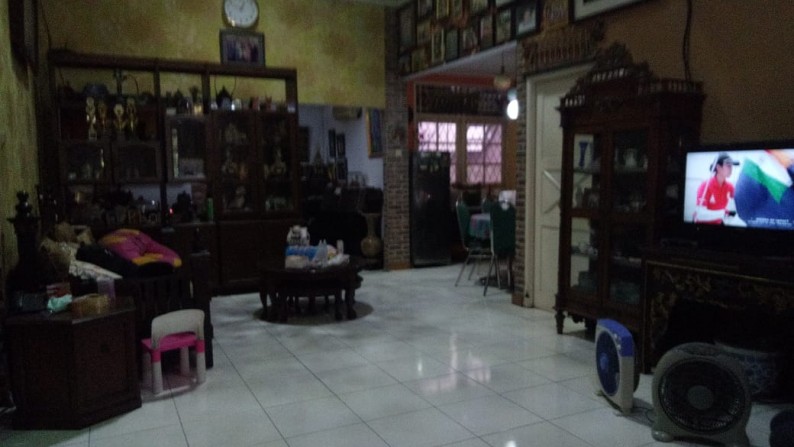 Rumah Lokasi Strategis, Hunian Nyaman dan Asri @Bintaro