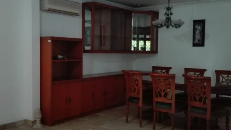 Rumah Siap Huni, Nyaman dan Hunian Asri @Bintaro