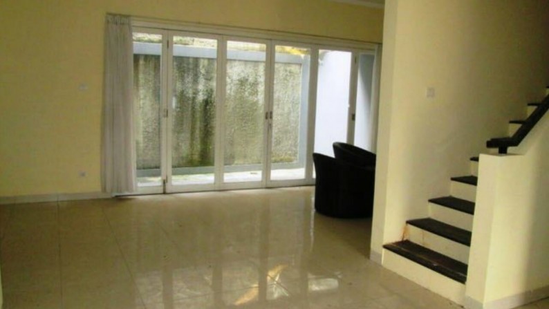 Dijual Rumah Bagus Di Emerald View, Bintaro Jaya