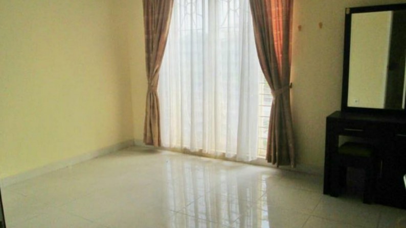 Dijual Rumah Bagus Di Emerald View, Bintaro Jaya