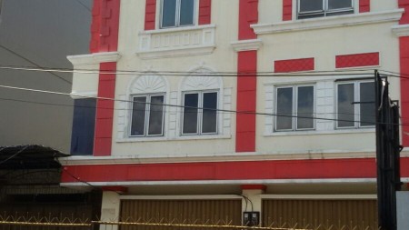 Ruko/Gedung Serbaguna di Pinggir Jalan Kesehatan Jaksel