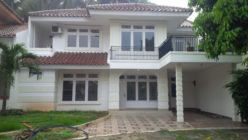 Rumah Cantik, Siap Huni, dan Dalam Cluster di Bintaro Sektor 9