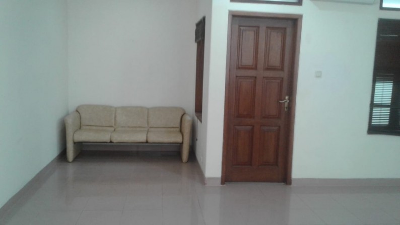 Rumah Siap Huni di Pondok Indah