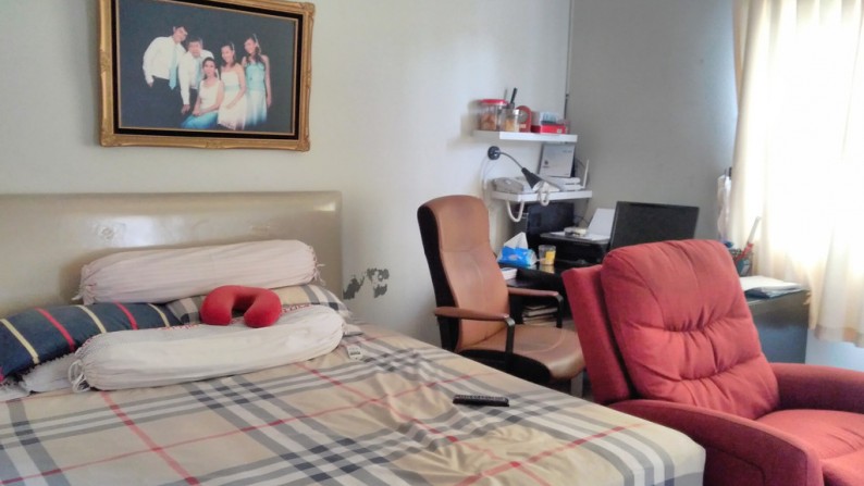 RUMAH 2 LANTAI + BASEMENT SEMI FURNISHED PERUMAHAN BUKIT MAS REMPOA VETERAN JAKARTA SELATAN