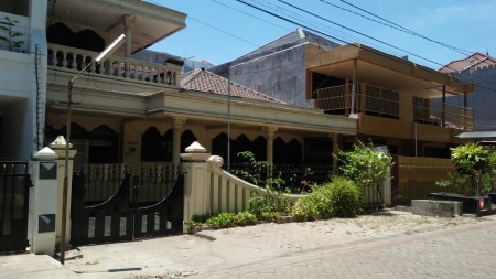 Rumah jalan lesti surabaya