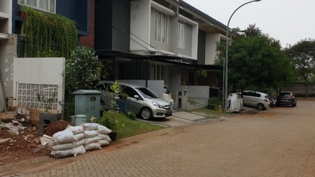 Rumah Bagus Di Emerald View, Bintaro Jaya