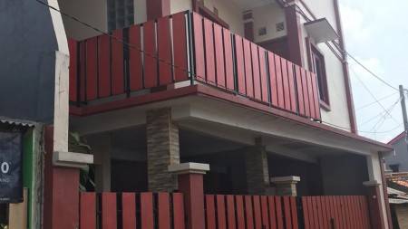 Rumah Lokasi Strategis Dekat Kawasan Bintaro Jaya